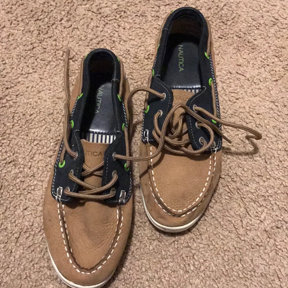 NAUTICA boat shoes